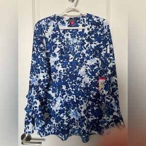 Vince Camuto Womens V-Neck Floral Print Flutter Sleeve Blouse Shirt Medium NWT
